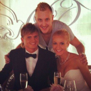 Бузова и Тарасов поженились Бузова и Тарасов поженились